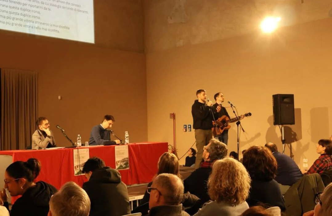 Foto dall''incontro Essere in Comunione per Educare - in famiglia, a scuola, nel bosco…dove ognuno è", dialogo con Matteo Severgnini, rettore dell'Istituto paritario Regina Mundi di Milano e responsabile degli ambiti educativi di Comunione e Liberazione