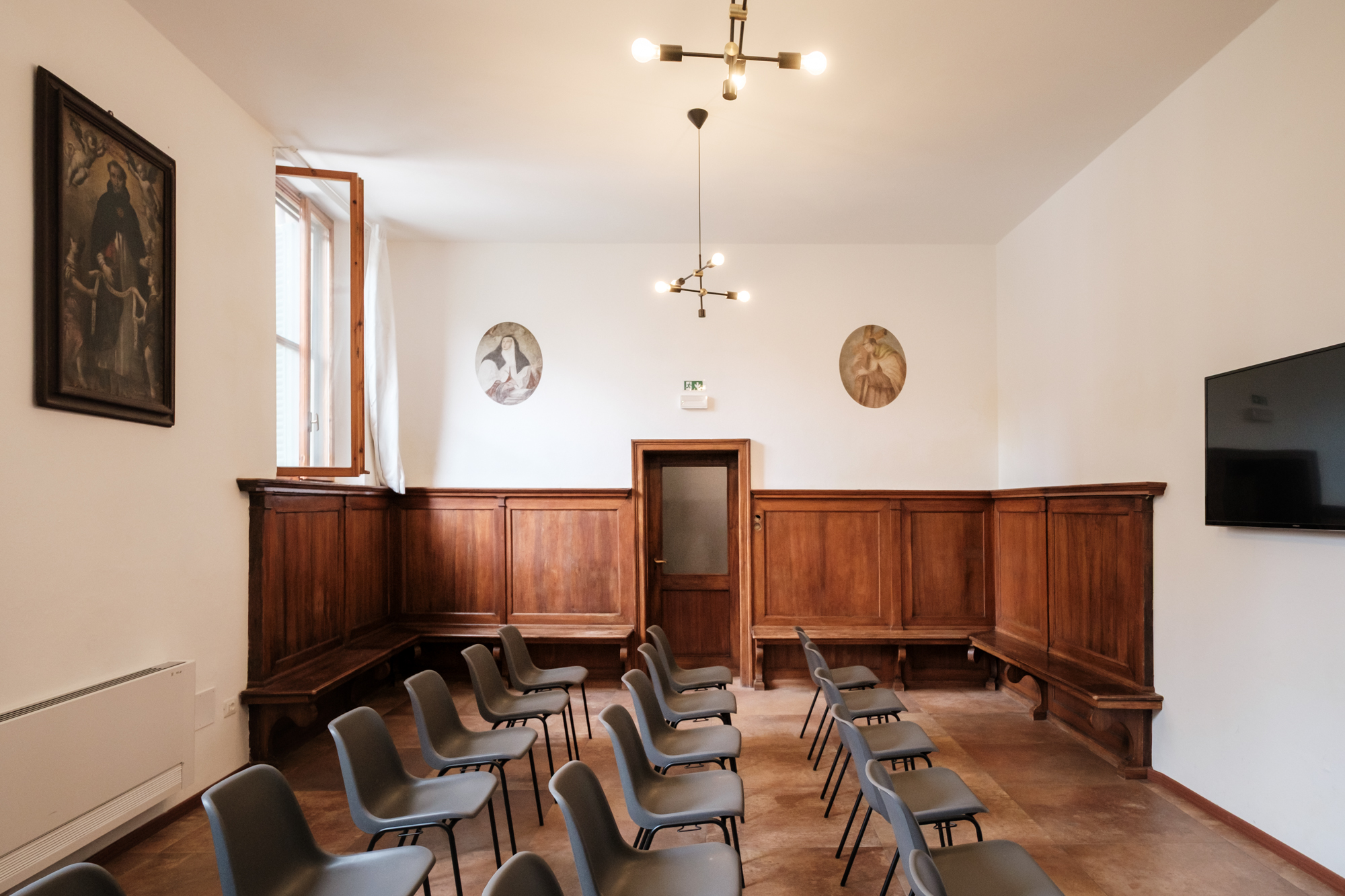 Sala riunioni San Tommaso del collegio di merito Santa Teresa per 
studenti universitari  